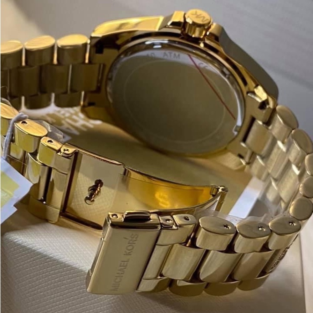 MK6487 - Michael Kors Women’s Bradshaw Gold-Tone Watch - Picture 11 of 13